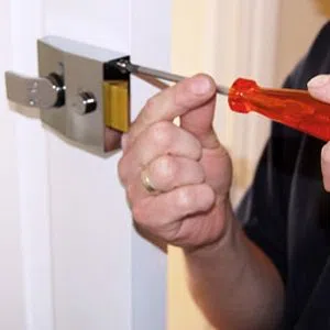 West Roxbury Locksmith West Roxbury, MA 617-449-7503 - emergency-unlock