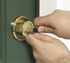 West Roxbury Locksmith West Roxbury, MA 617-449-7503 - rekeying-lock